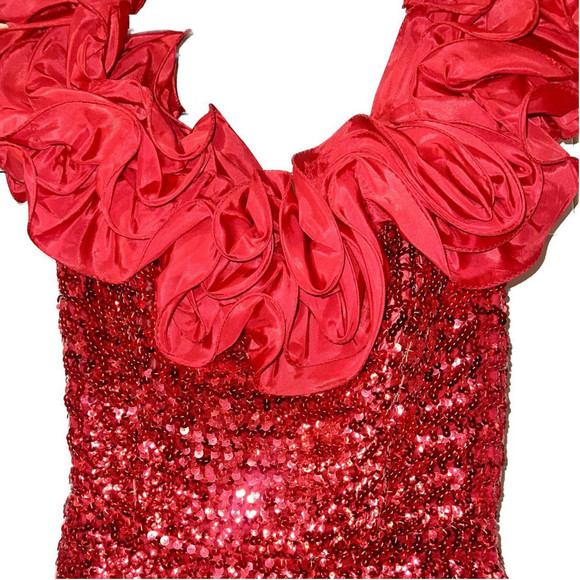 Dresses - Picture 3 of 6